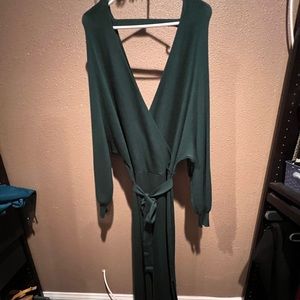MIDI green sweater dress NEVER WORN